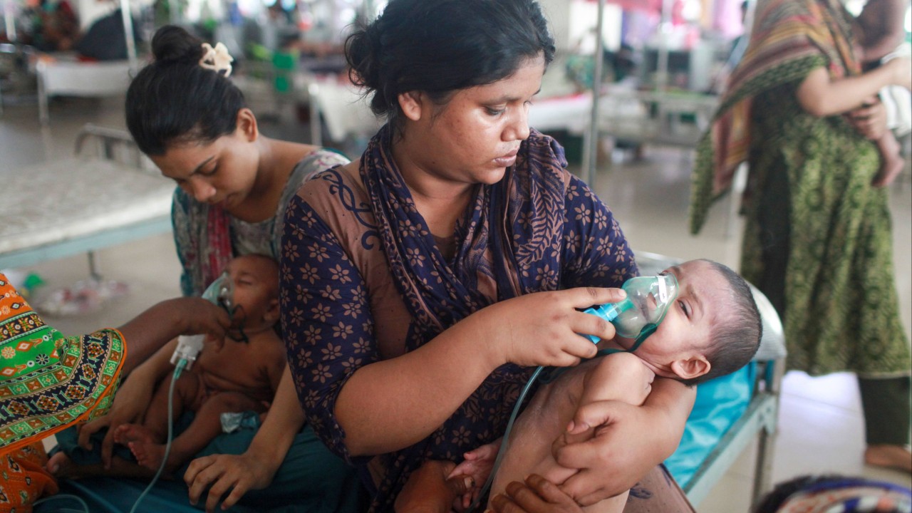 Bangladesh measles outbreak kills nearly 600 amid low vaccination rates