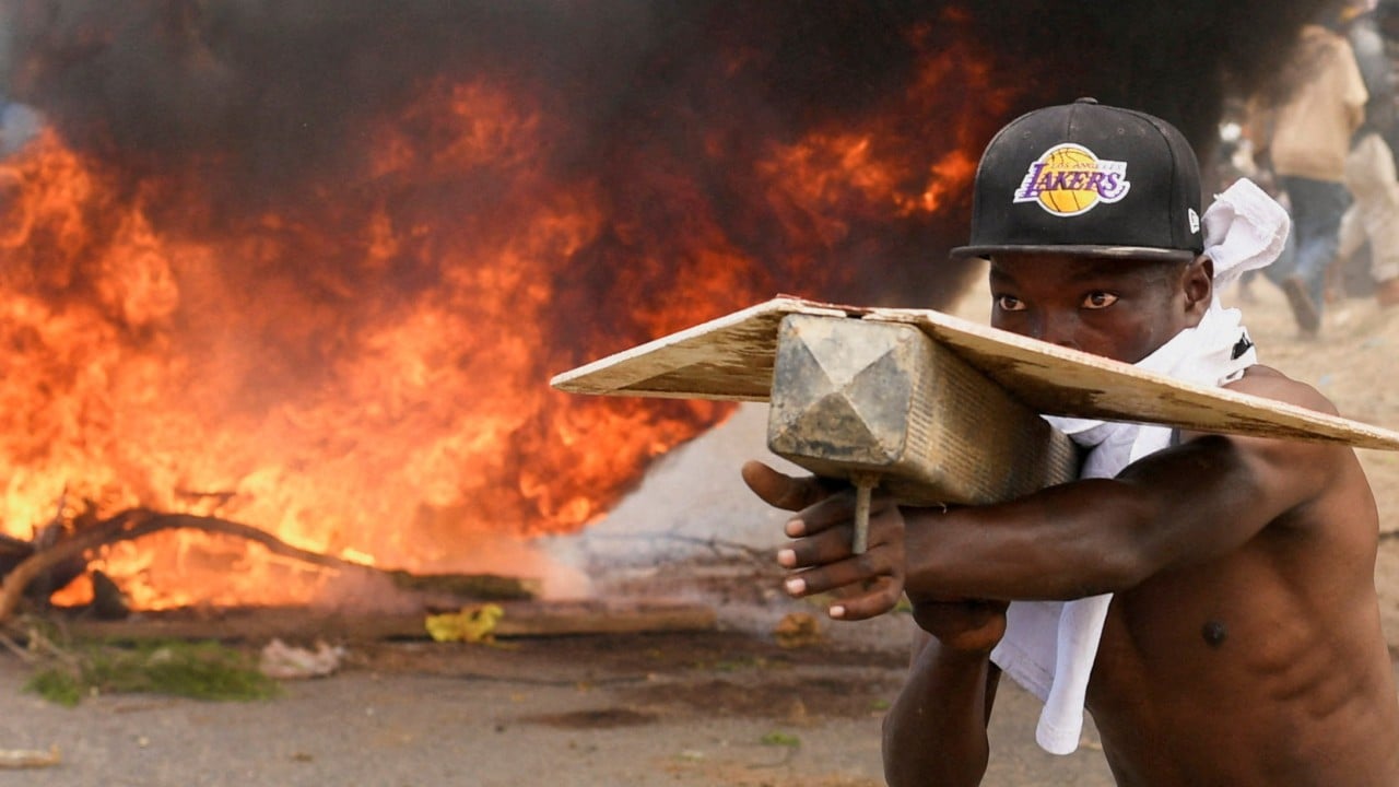 Protests over US Ebola centre in Kenya kill 2, court keeps block on site