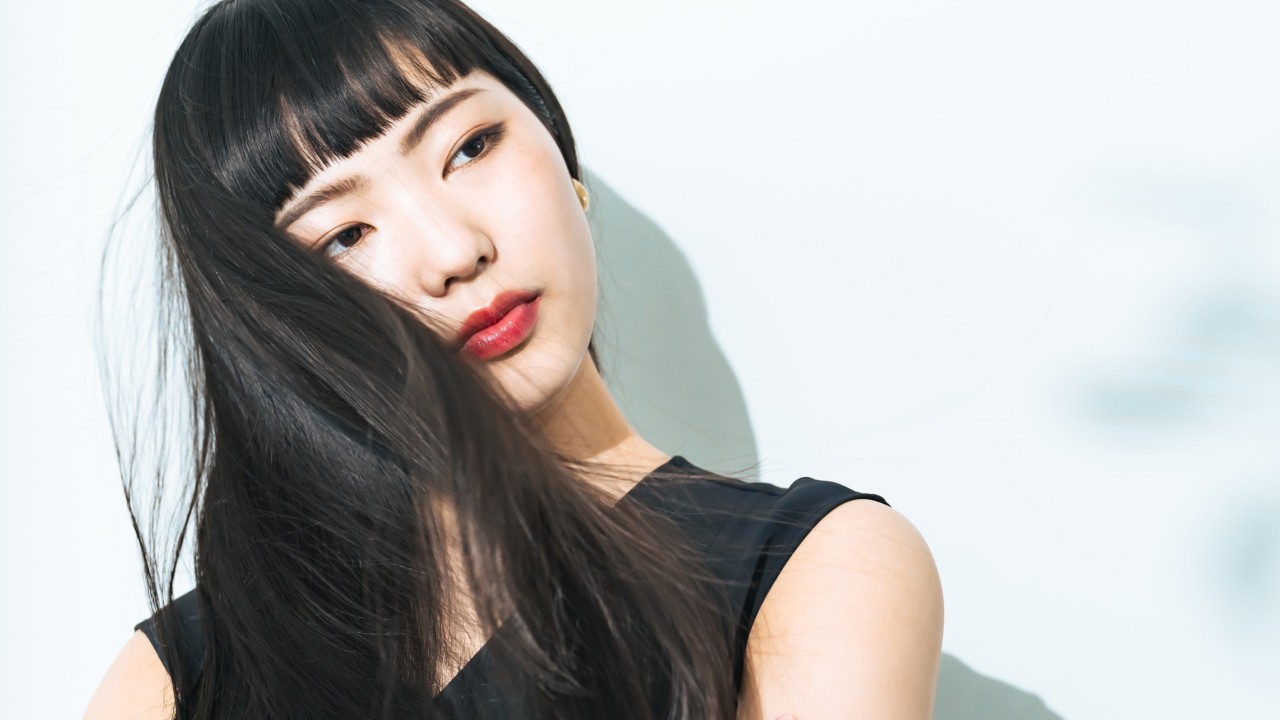 Why Chinese culture fears plucking white hair and traditional remedies