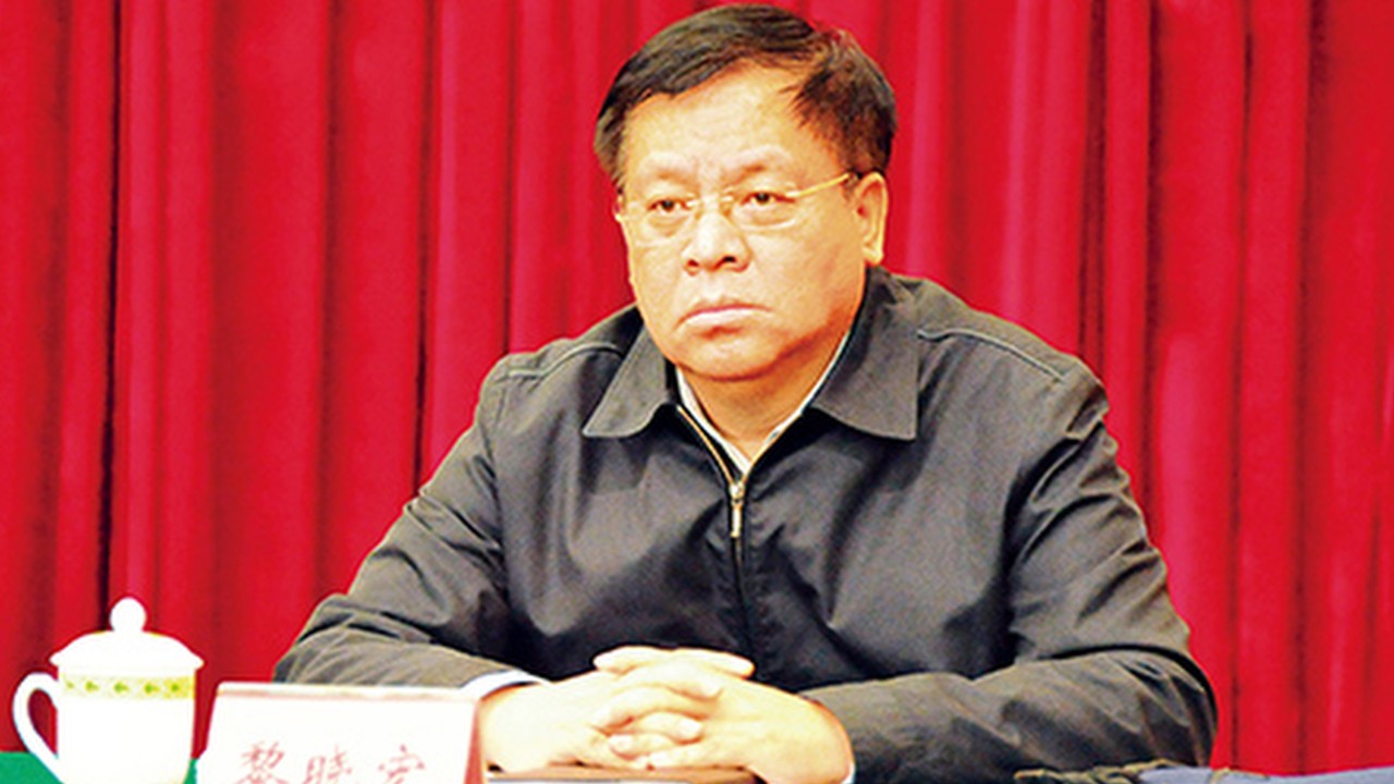 中国反腐败监督机构调查前官员李小红