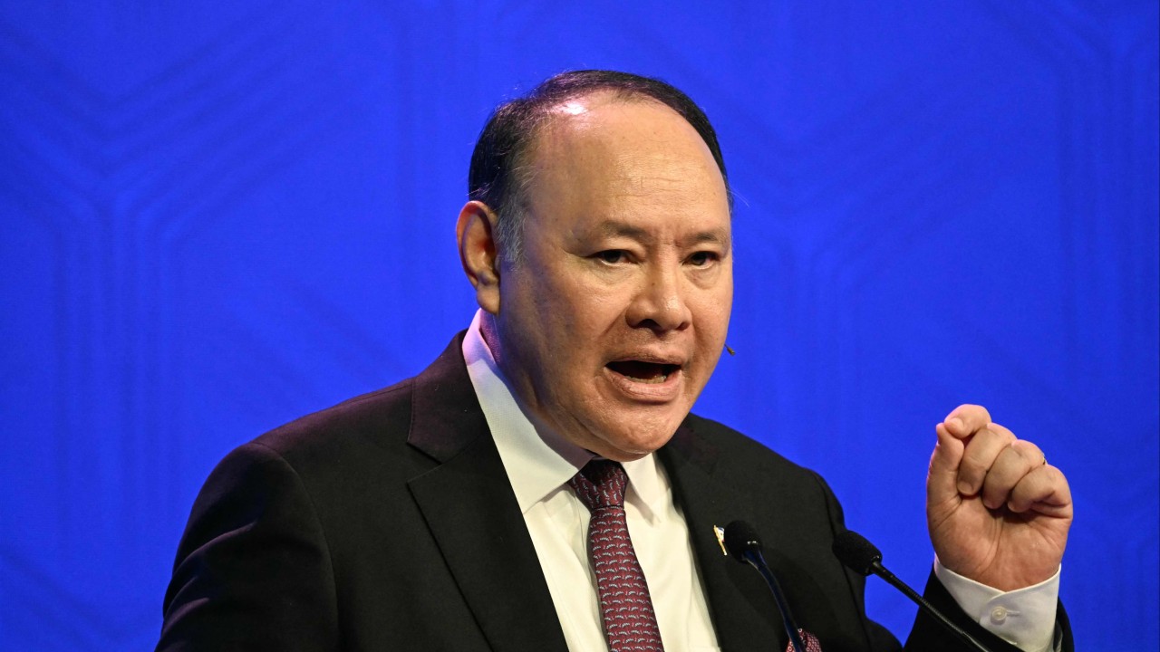 China slams Philippine defense chief over 'clown' remarks