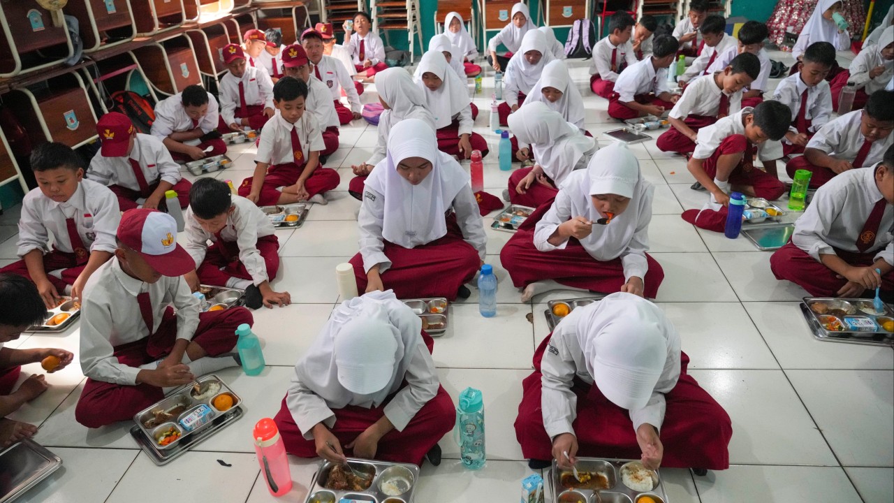 Will Prabowo’s free meals scheme survive amid Indonesia corruption arrests?