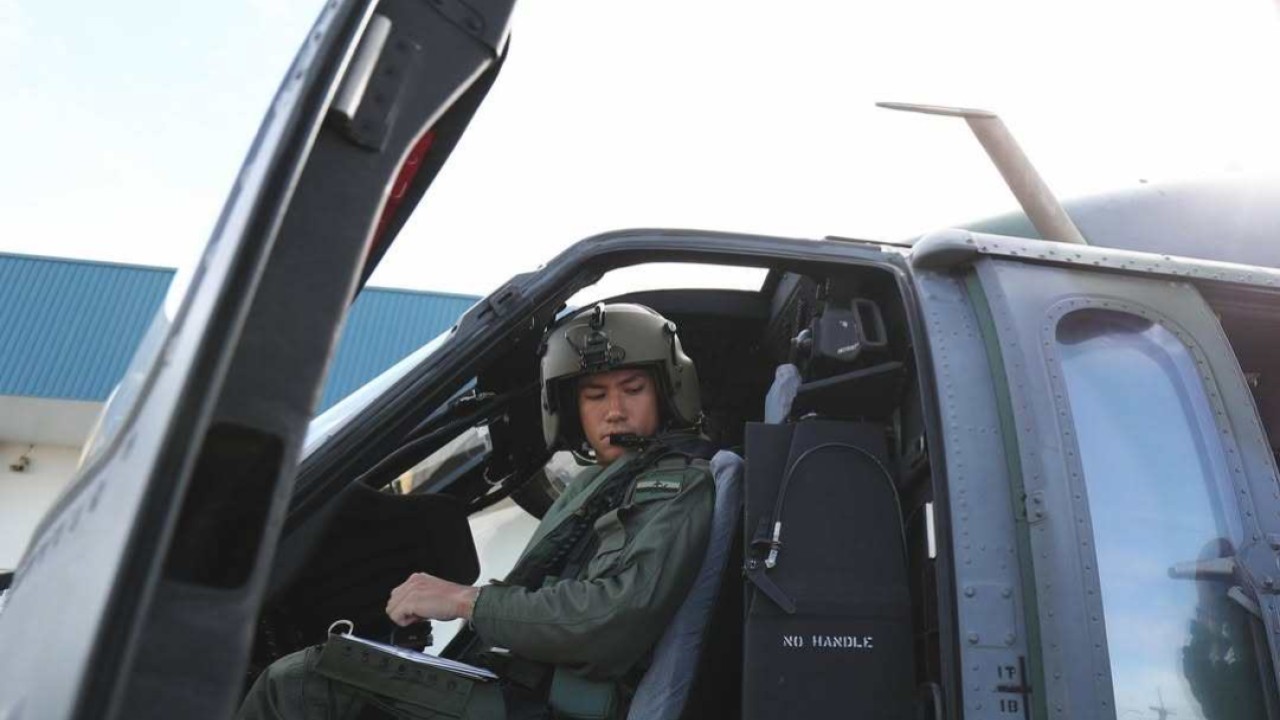 Brunei picks helicopter-flying Prince Abdul Mateen as foreign minister