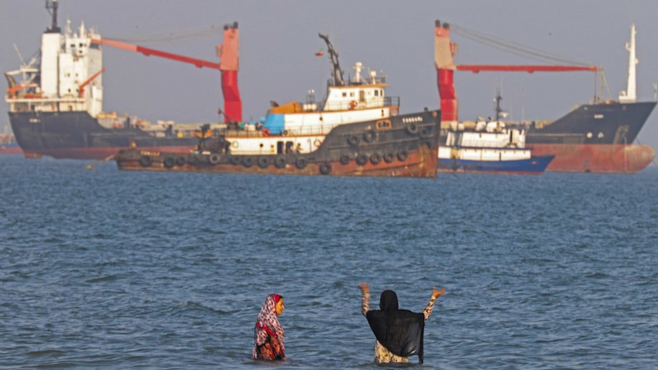 US strikes Iranian radar sites after drone shootdown in Strait of Hormuz