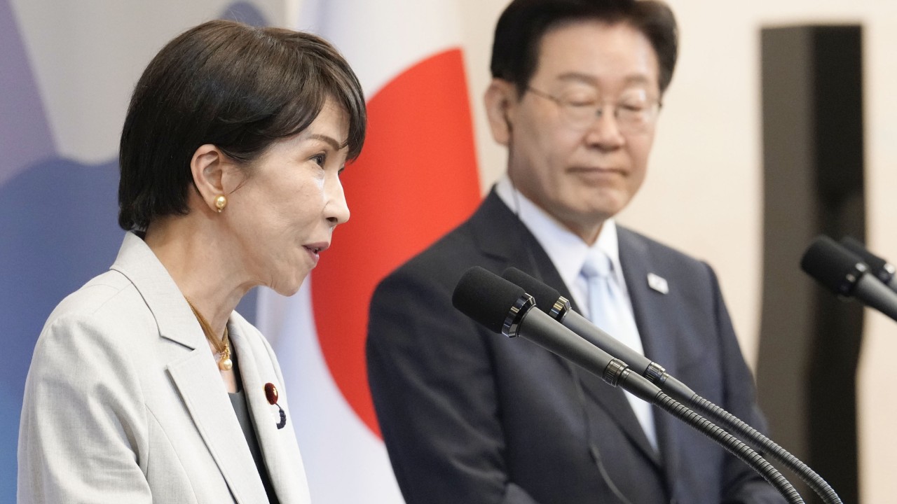South Korea tells Japan to apologise before milita