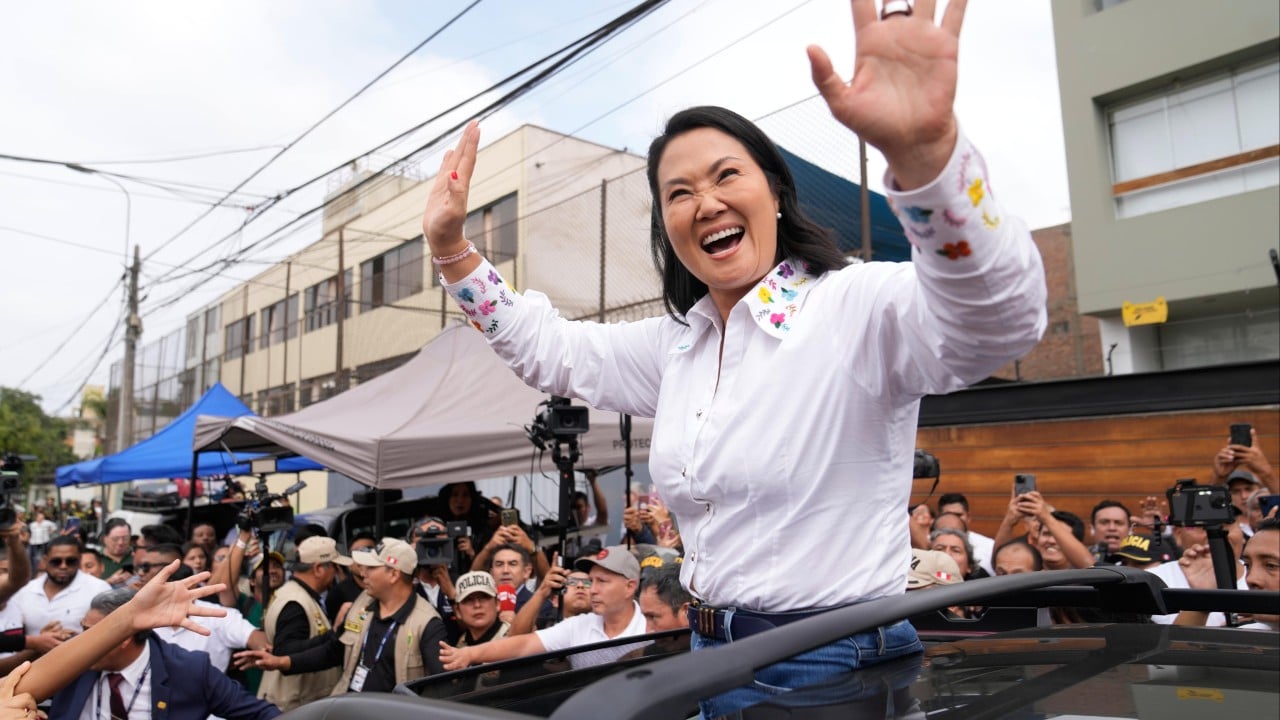 Peru faces drawn-out count as presidential race goes down to the wire