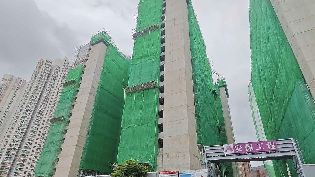 Worker falls to his death from building under construction i