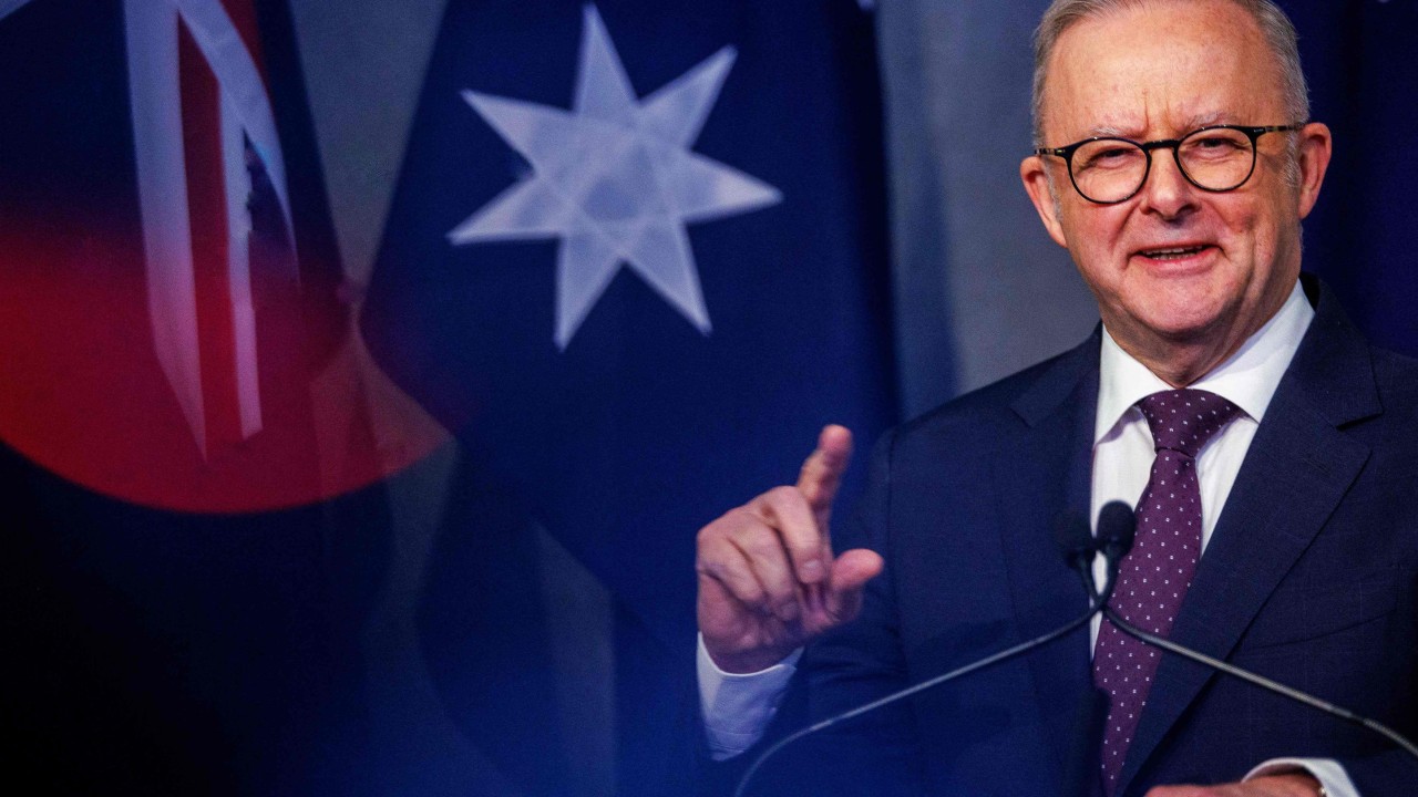 Albanese vows to cut Australian migration after rise fuels s