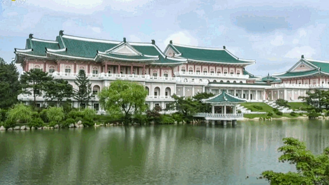 China’s Xi stays at exclusive Pyongyang guest house near shrines to former supreme leaders