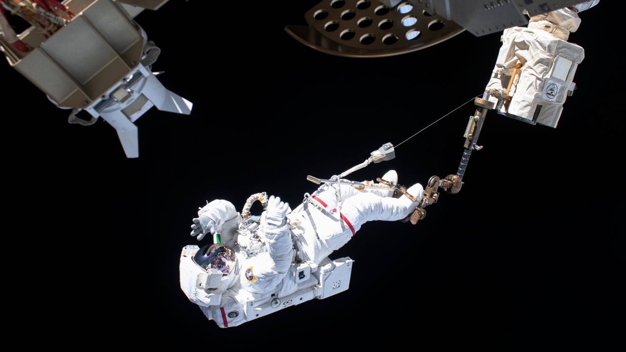Nasa reveals Artemis III astronauts in next step t