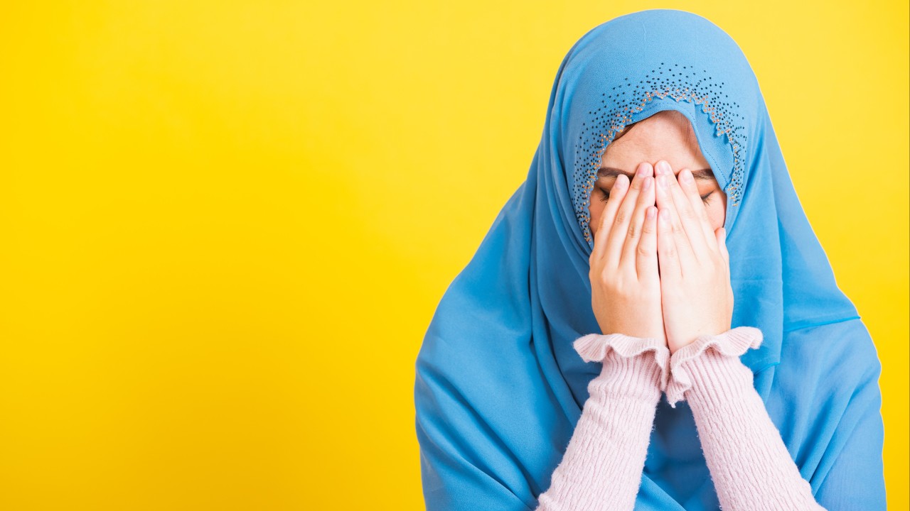 Tearful Malaysian mother begs for no jail time over attempte