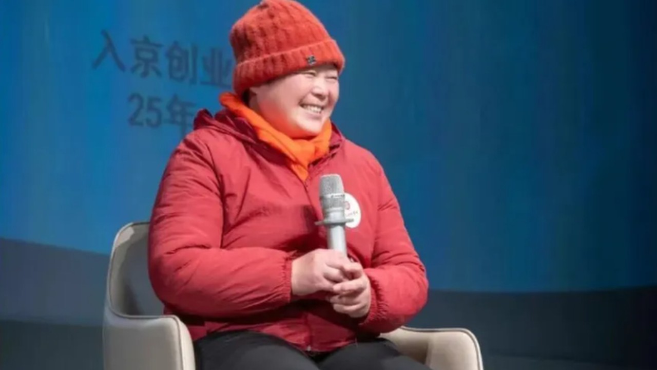 Beijing Vendor 'Goose Leg Auntie' Accused of Selling Duck Legs as Goose