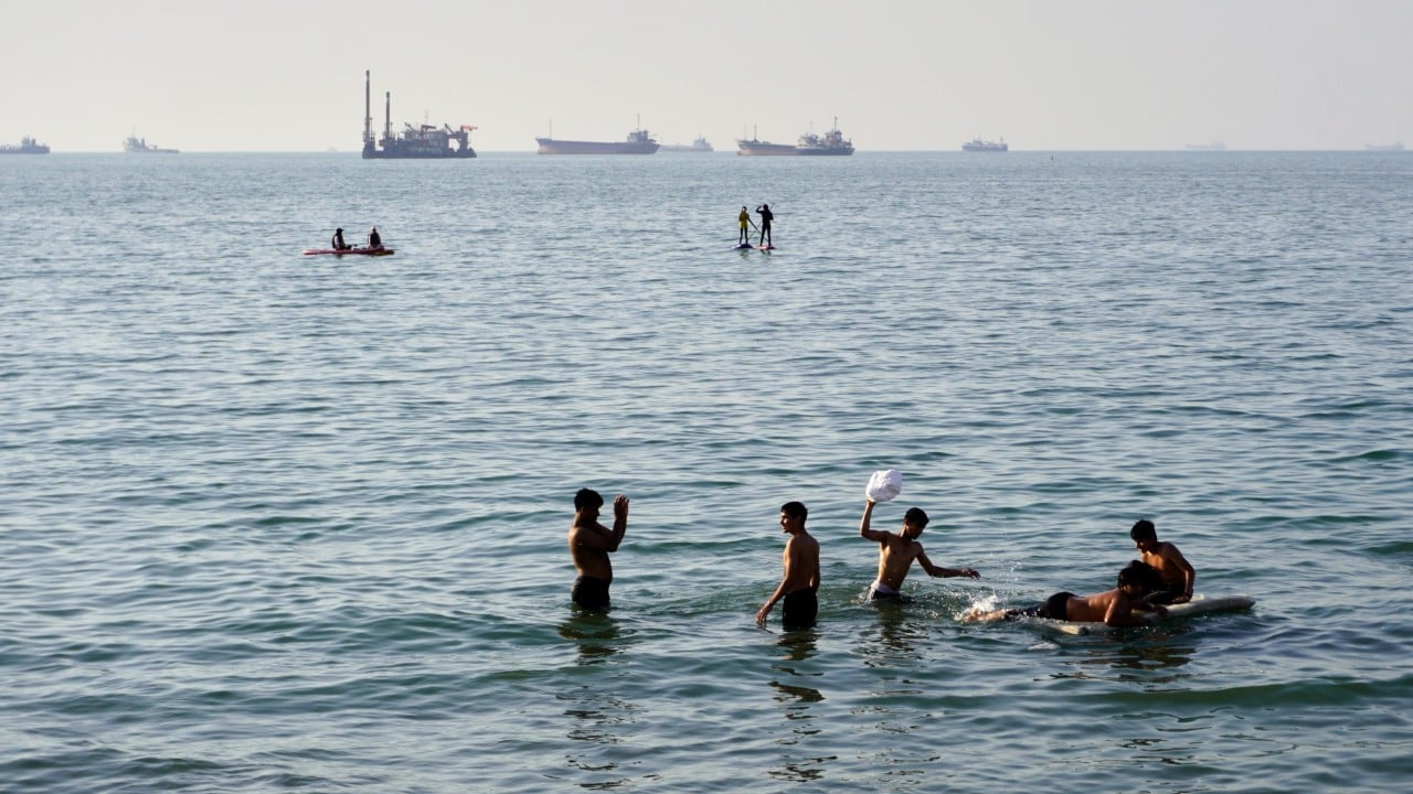 US and Iran inch closer to signing deal to reopen Strait of Hormuz