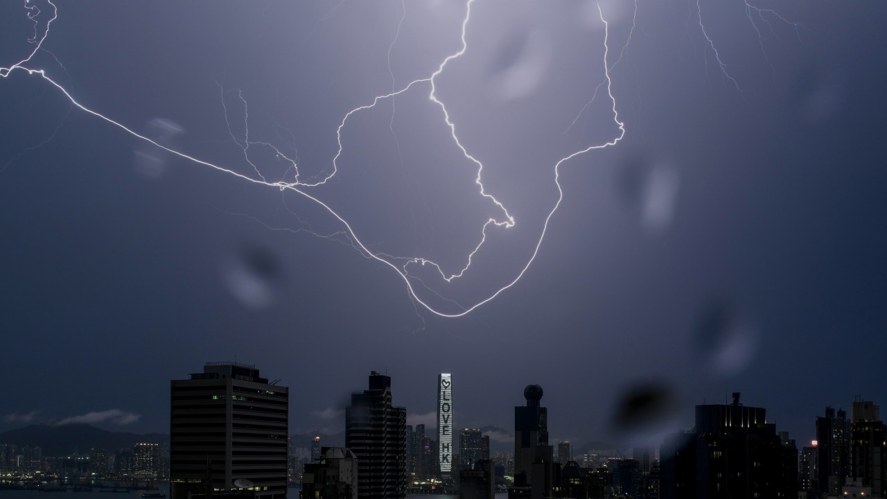 Hong Kong Considers Mandatory Swimming Pool Closures During Thunderstorms After Lightning Strike