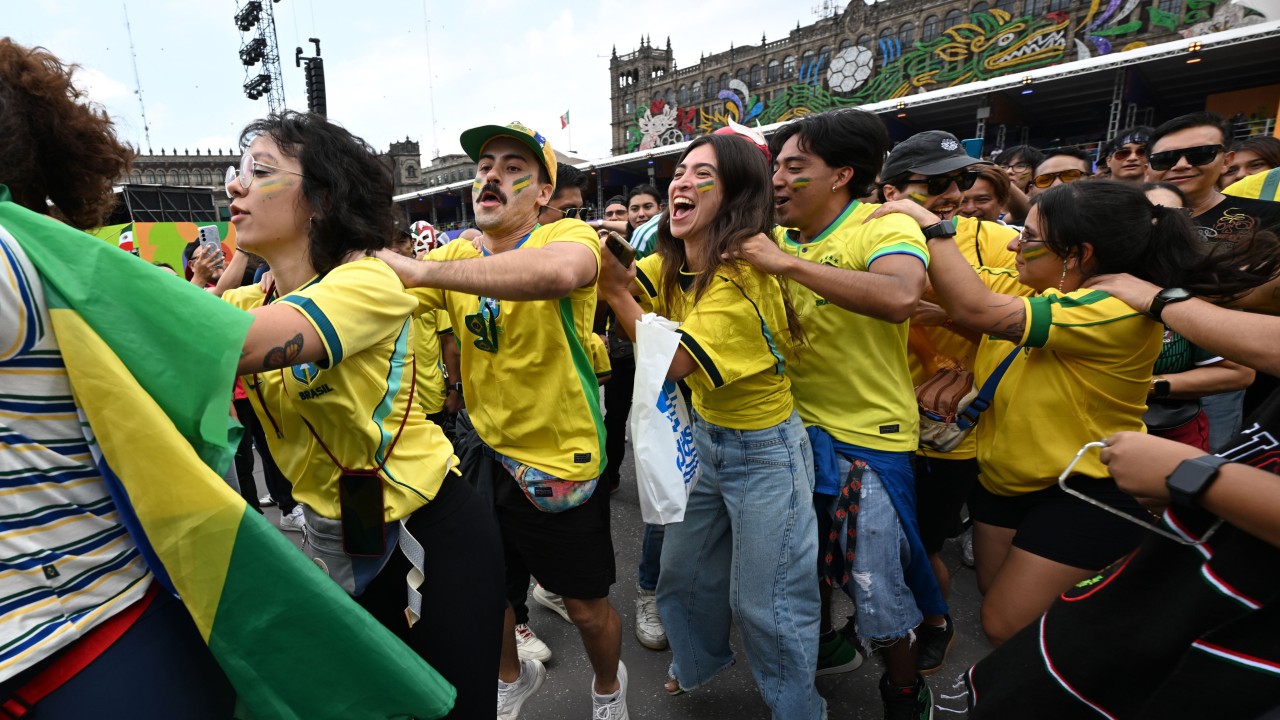 Chinese World Cup fans robbed at gunpoint soon after arrival in Mexico