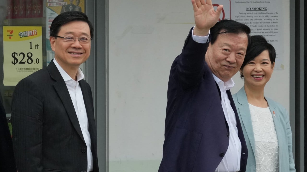 Xia Baolong inspects Hong Kong housing, Northern Metropolis projects