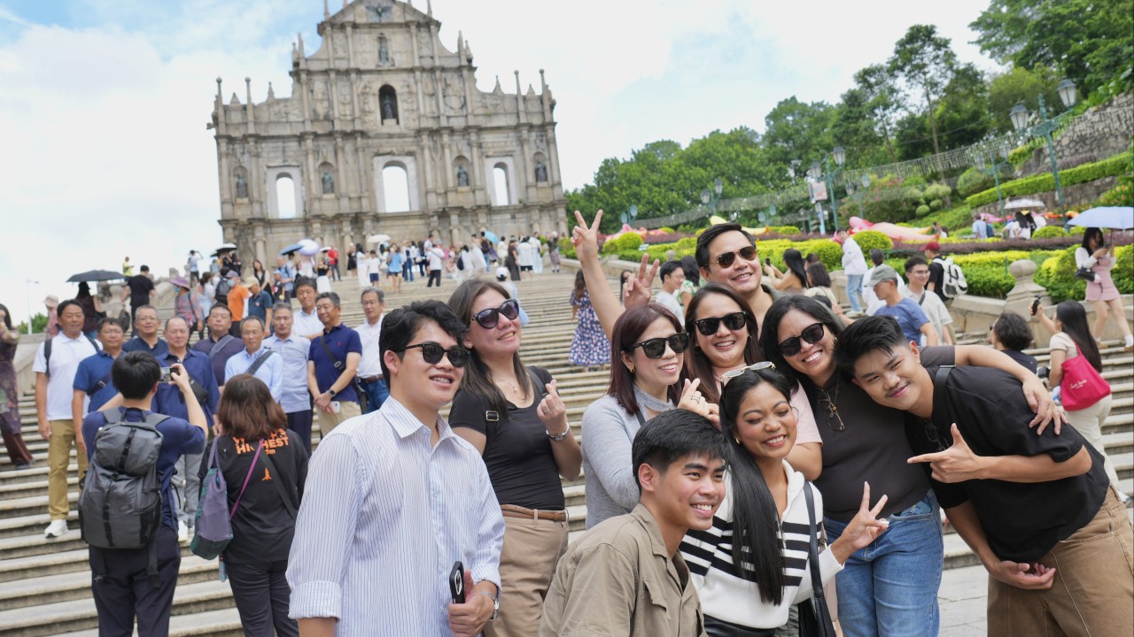 Hong Kong and Macau Urged to Collaborate on Tourism, Not Compete
