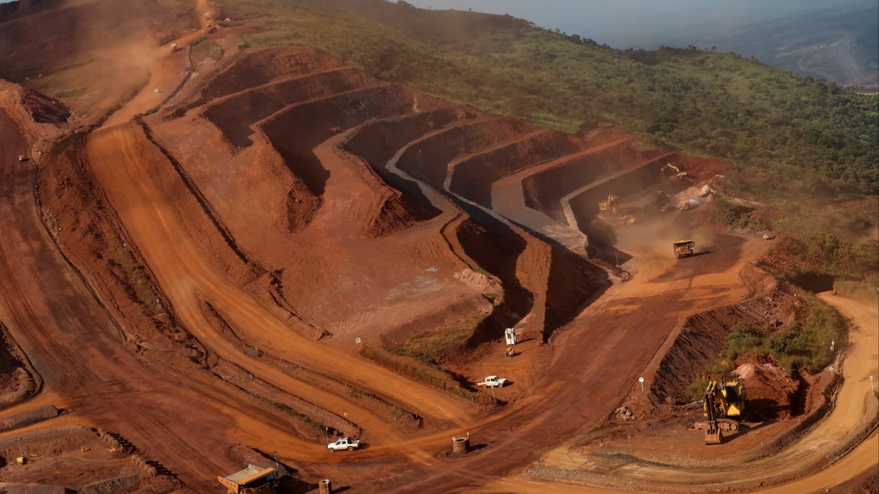 Guinea Ramps Up Iron Ore Exports to China Amidst Price Surge