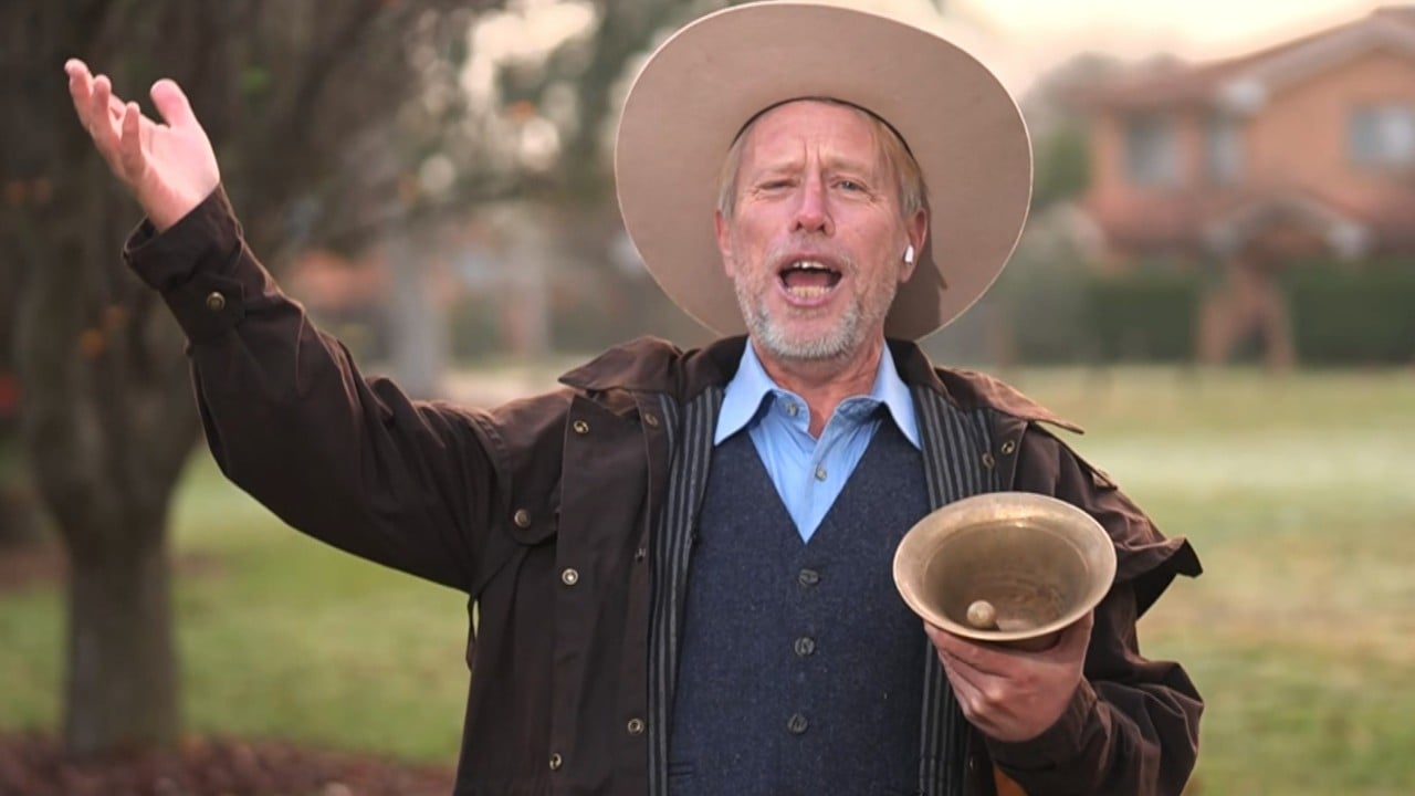 Australian town crier crowned as world’s loudest person, at 122.4 decibels