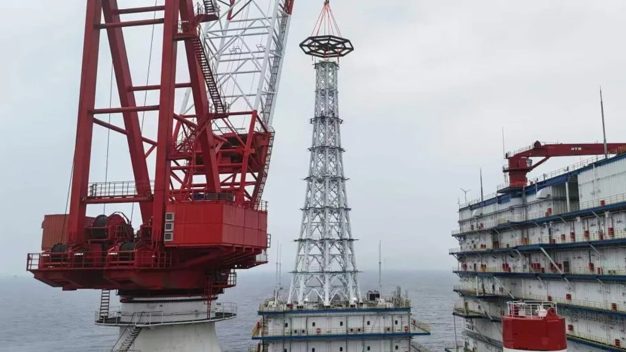 China builds record-breaking 100-metre observation tower in South China Sea