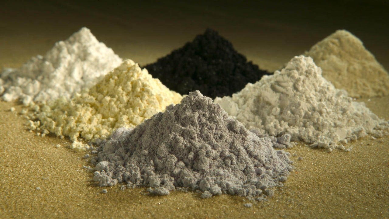 2 Japanese held in China over alleged rare earths smuggling