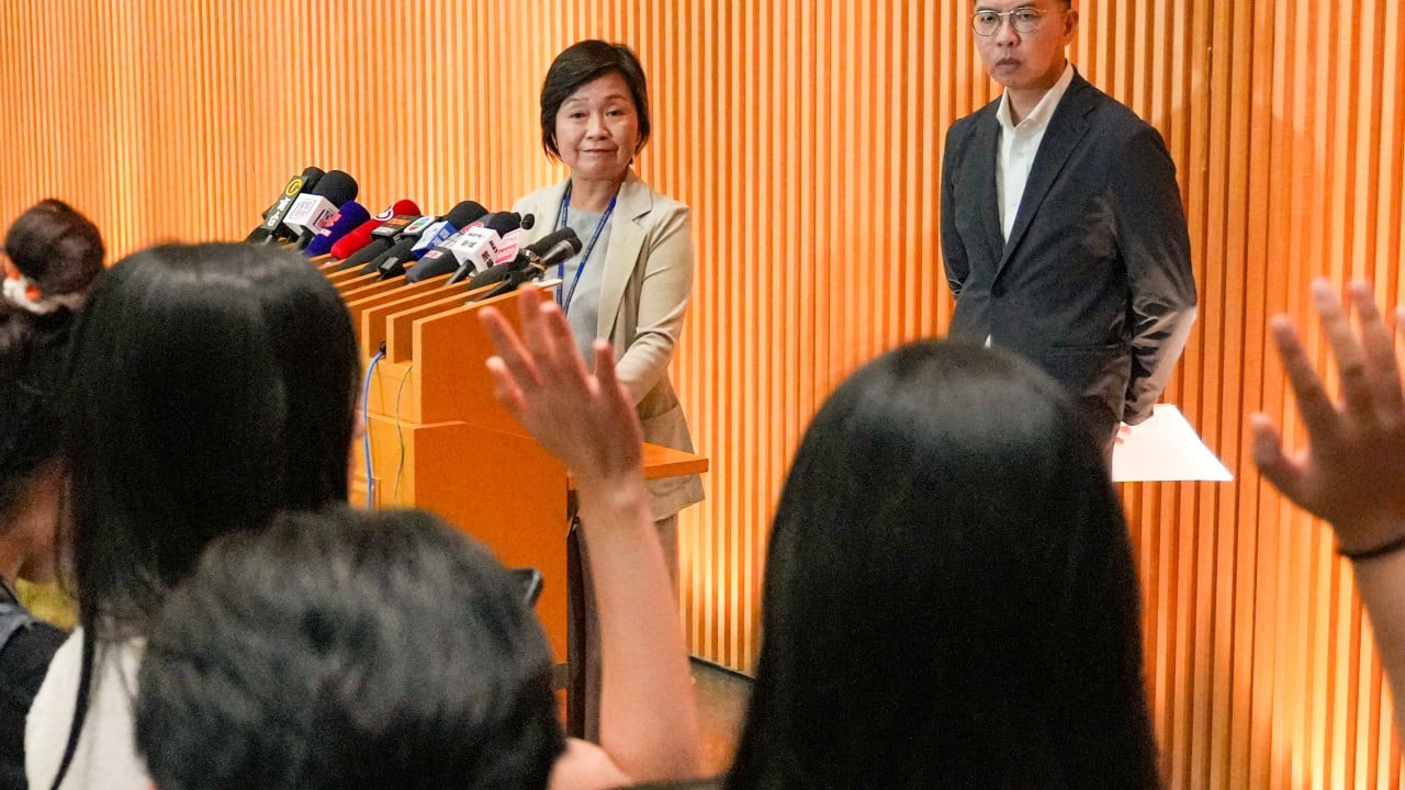 Education Bureau to deny pay rise to worker after SMS blunder over school places