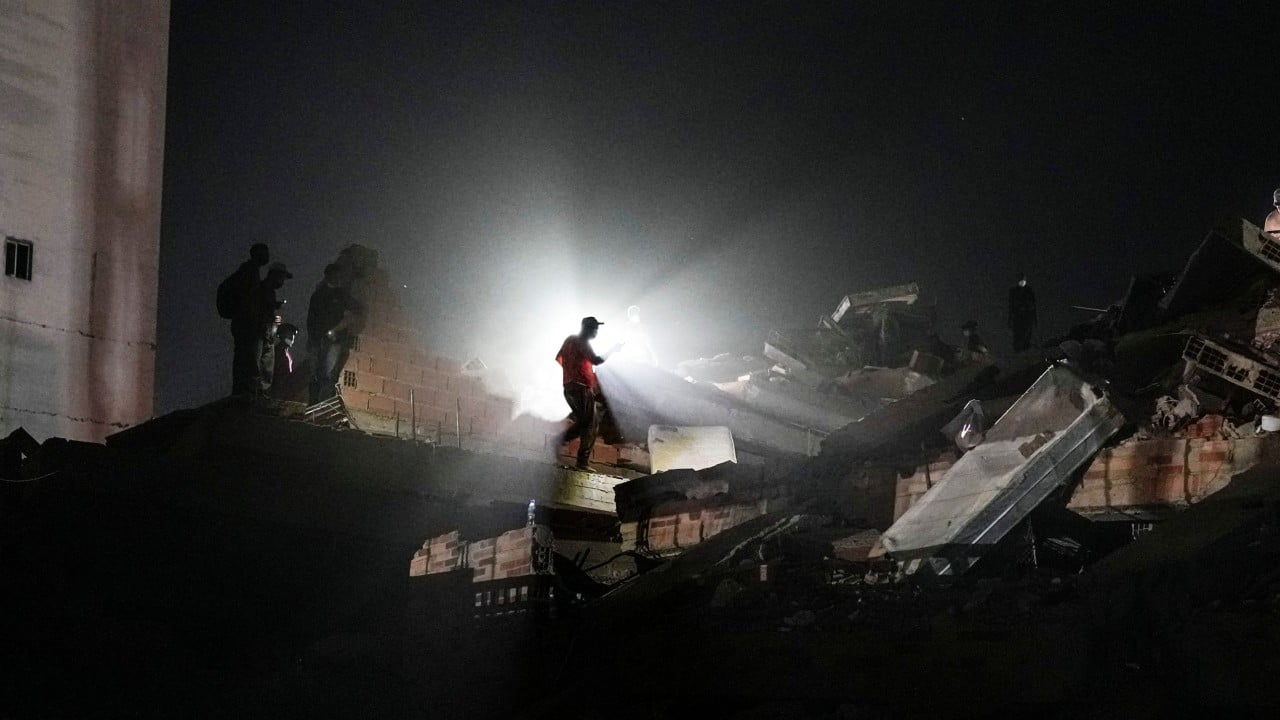 Time runs out for thousands missing after Venezuela earthquakes