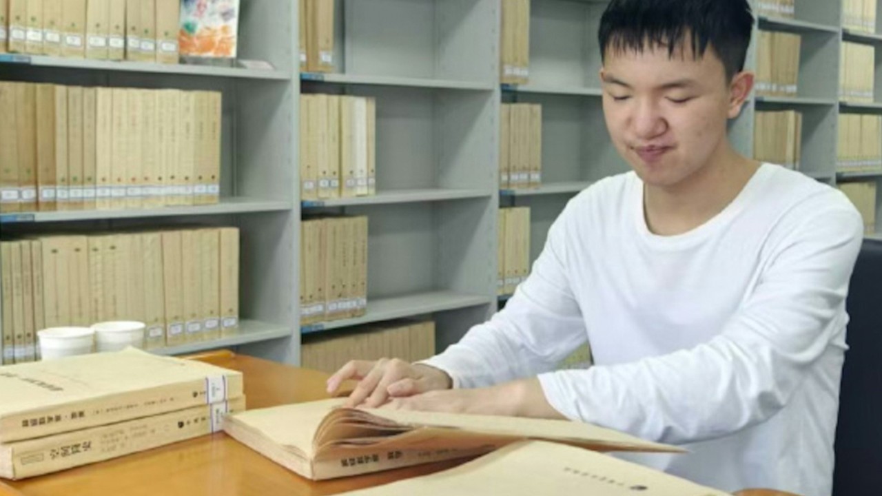 ‘Pass on the warmth’: blind Chinese teen aces gaokao, chooses medicine to help others