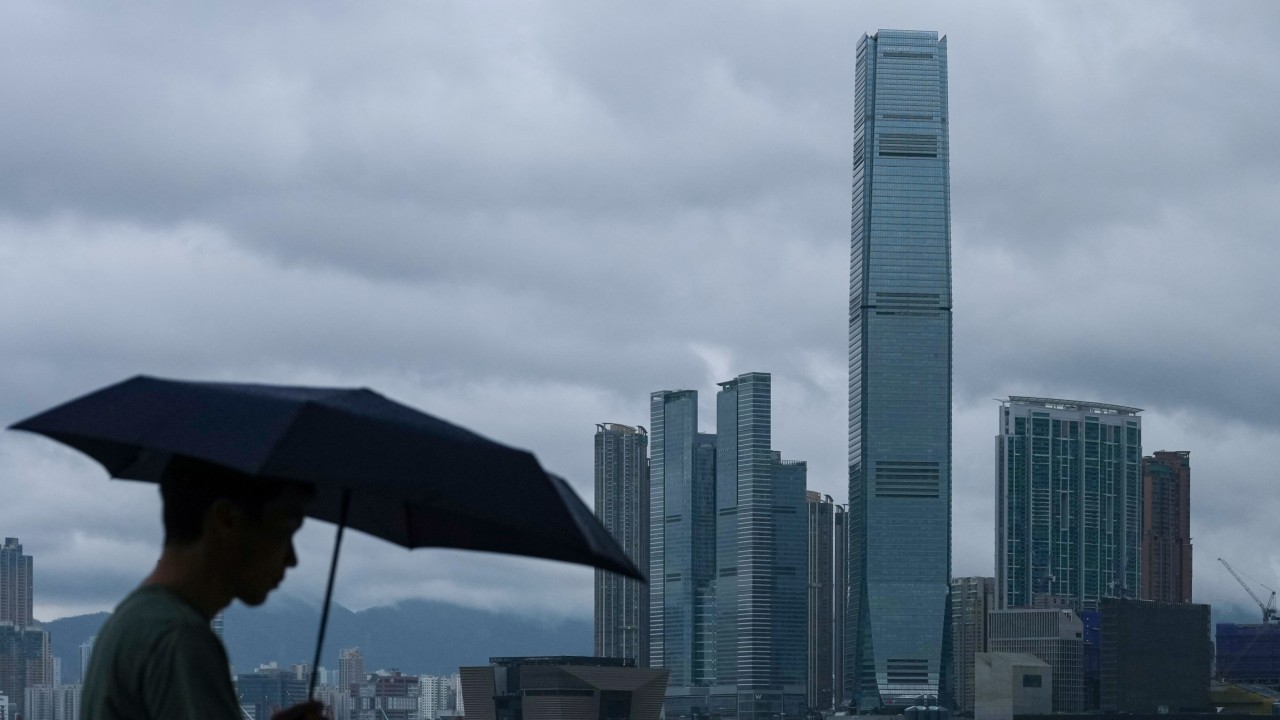 Hong Kong Observatory issues amber rainstorm signal, warns city to brace for rain