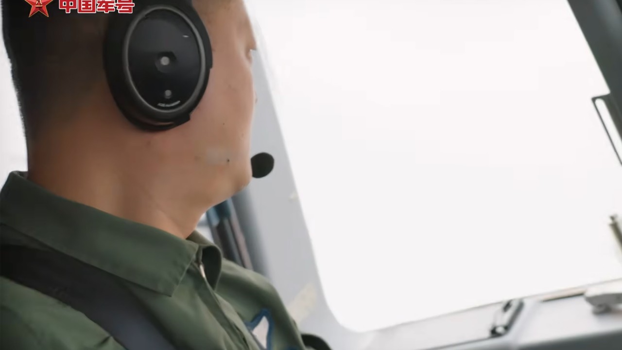 What signal is China sending with first official footage of sixth-generation fighter?