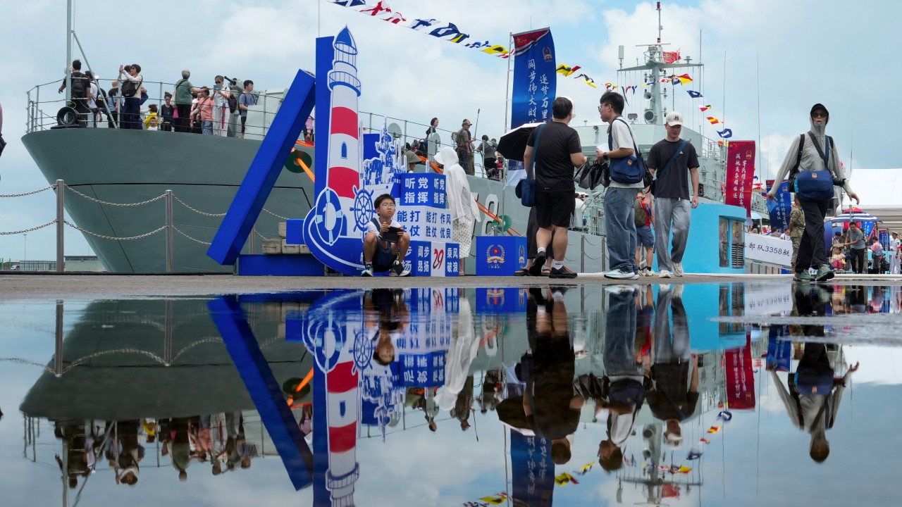 Hong Kong’s first batch of free PLA ship tour tickets gone within 4 minutes