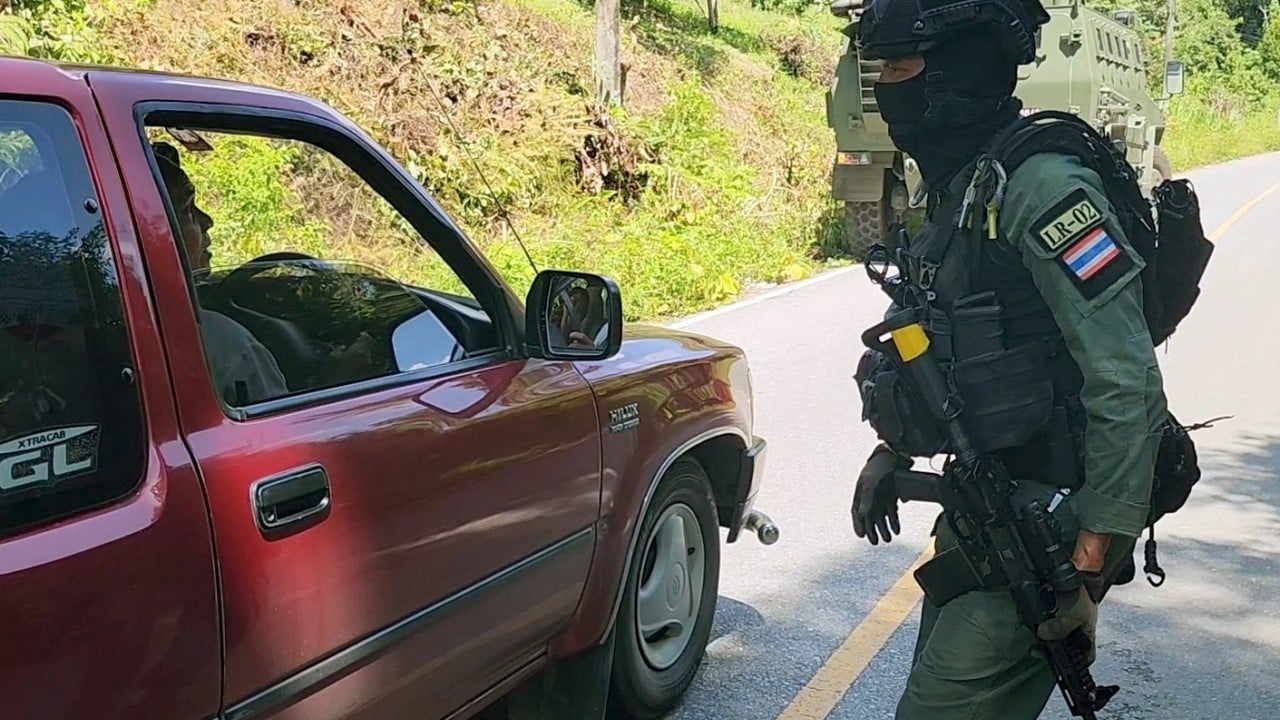 Border security stepped up after 2 Malaysians hurt in roadside bomb in Thai south
