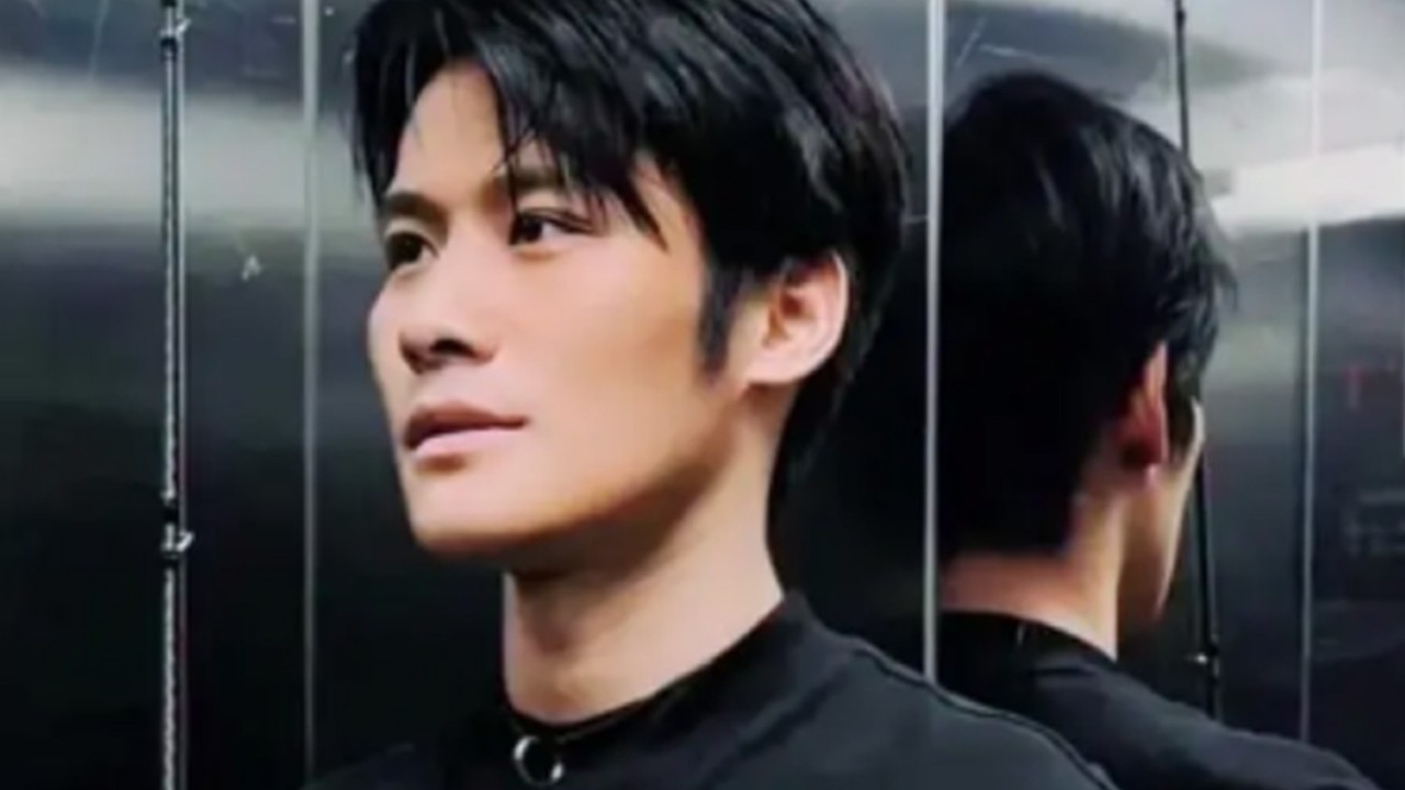 Top Chinese influencer sells pricey courses after government live-streaming ban