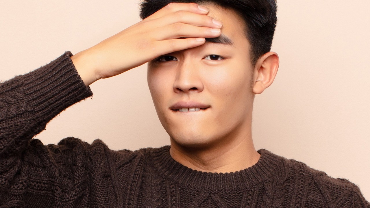 Fearing ‘bad luck’ omen, Chinese man repeatedly slaps twitching right eye, damaging vision