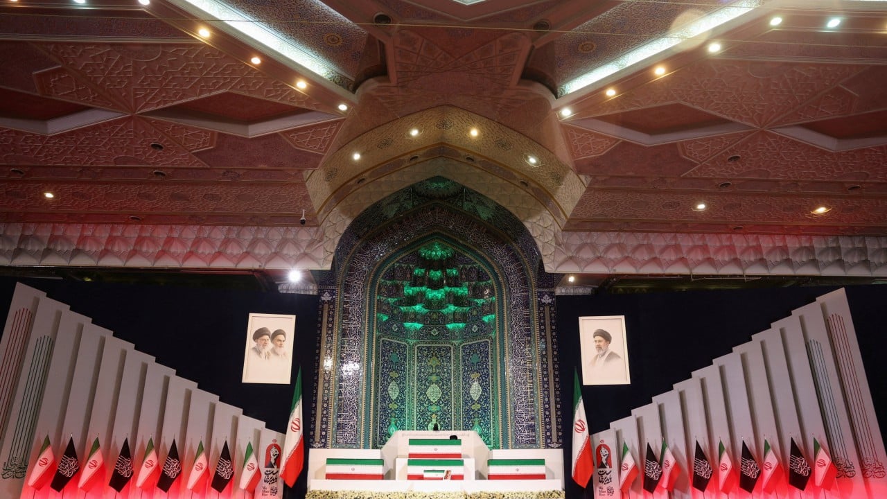 Irã inicia funeral de seis dias para o falecido líder Ali Khamenei