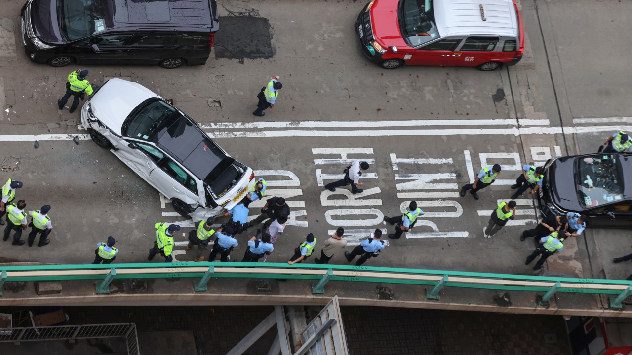 Hong Kong police arrest driver after high-speed chase ends in 5-vehicle crash