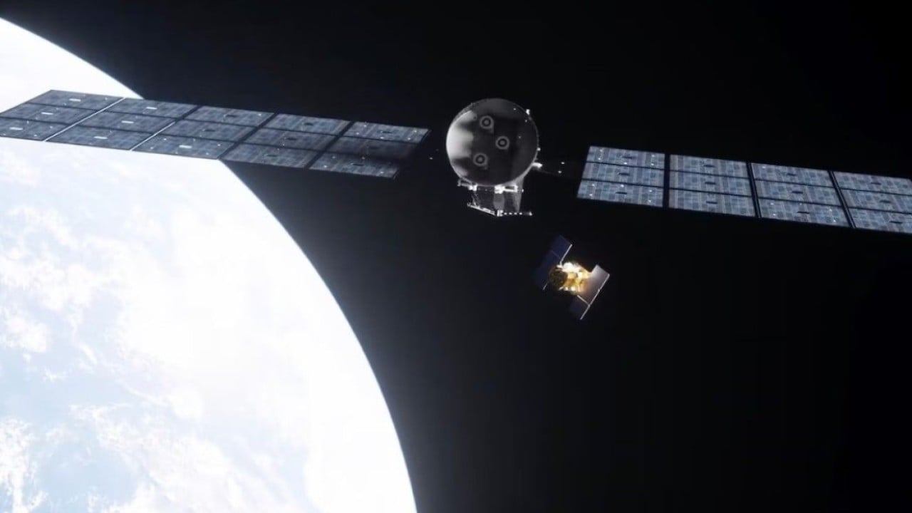 Nasa launches robotic mission to save space telescope