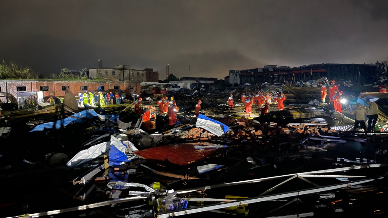 8 dead, 1 missing in China tornado, days after warning of extreme weather ahead