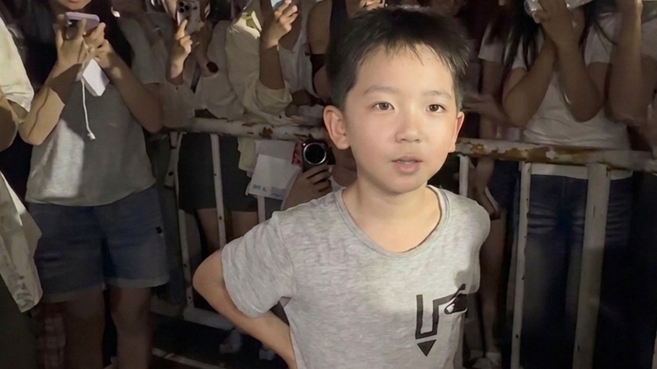 ‘A true man’: Chinese boy touches hearts by promoting single mum’s small recycling business