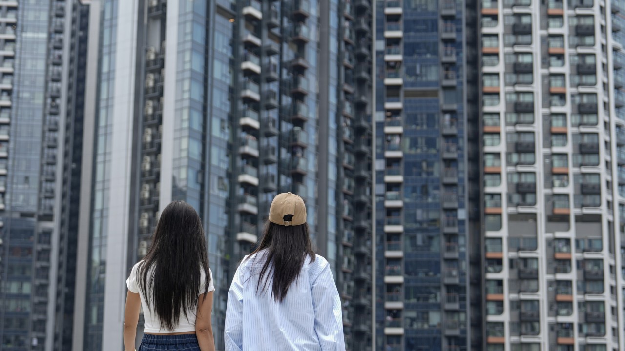 Hong Kong Housing Market Rebound Raises Affordability Concerns for Local Buyers