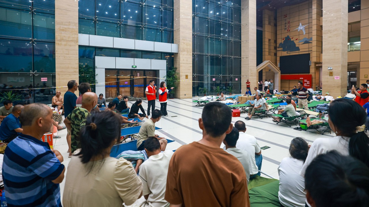Thousands of flights cancelled as Typhoon Bavi hits eastern China bringing heavy rains