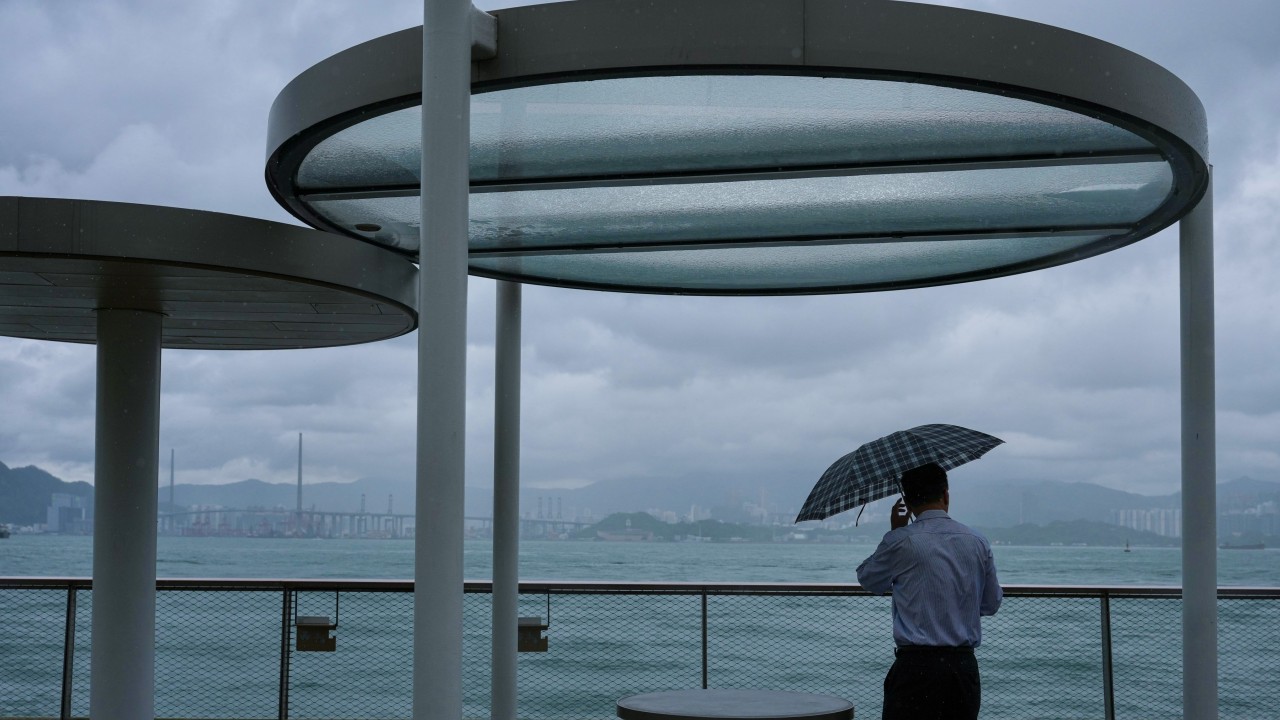 Hong Kong Observatory may issue T1 signal between Monday night, Tuesday morning