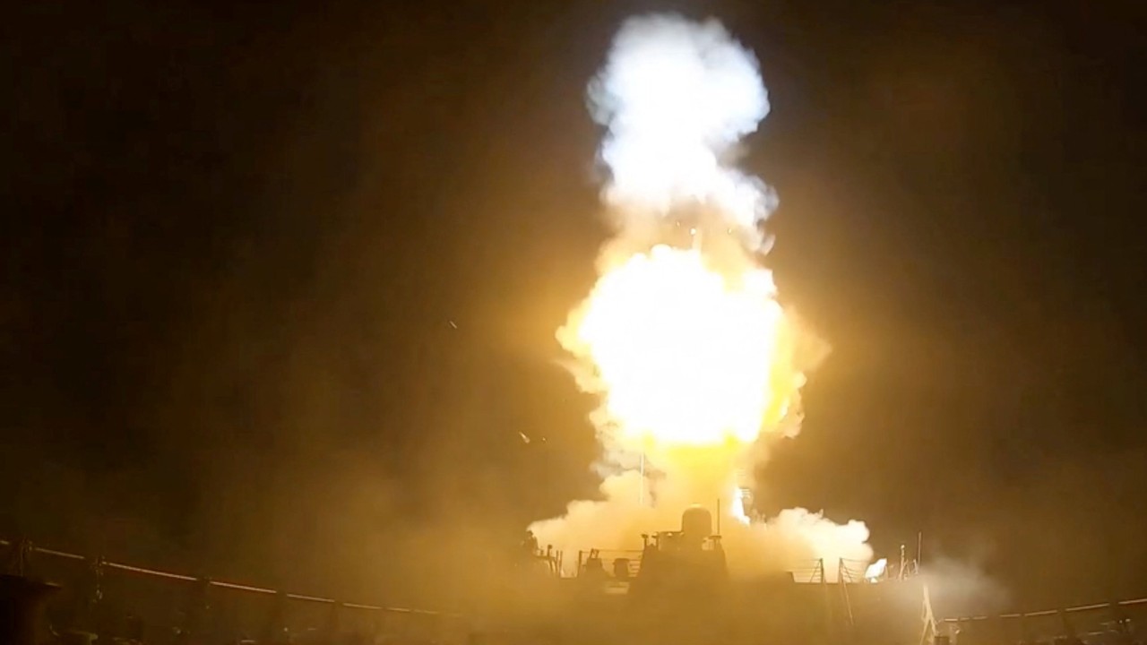 US launches more strikes against Iran as conflict  over Hormuz escalates