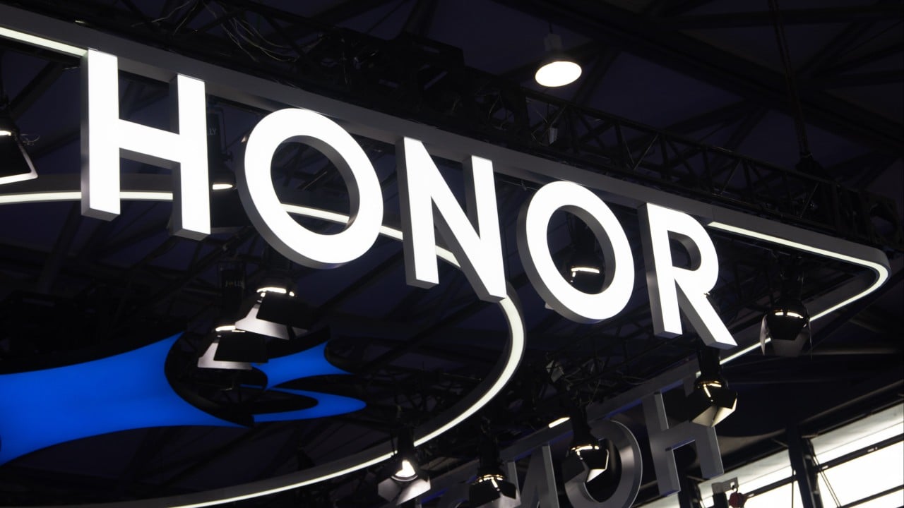 Alibaba to team up with Honor in race to build AI agentic devices
