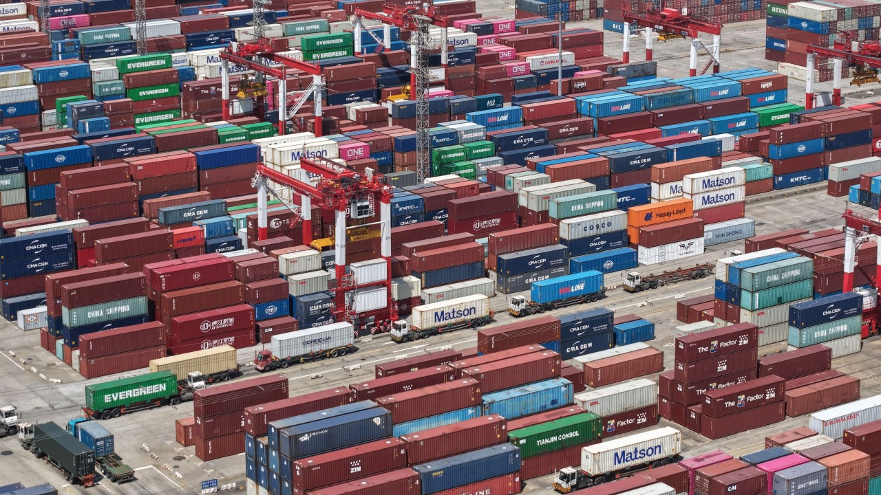 China headed for US$1 trillion trade surplus as exports soar