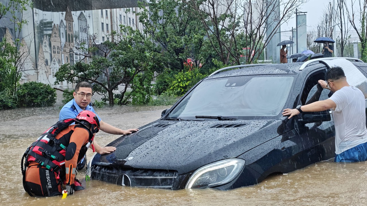 Typhoon Bavi forces Shenyang subway shutdown, 360,000 evacuated in Liaoning province
