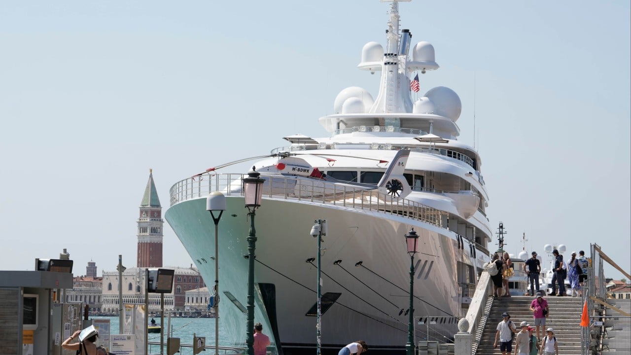 Trump envoy met with protests in Venice as he arrives on superyacht