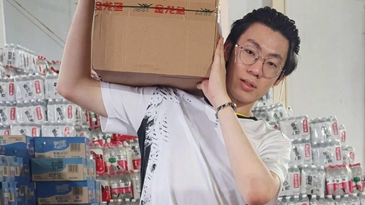 Chinese teenager lies to parents about holiday to secretly help flood victims in Guangxi