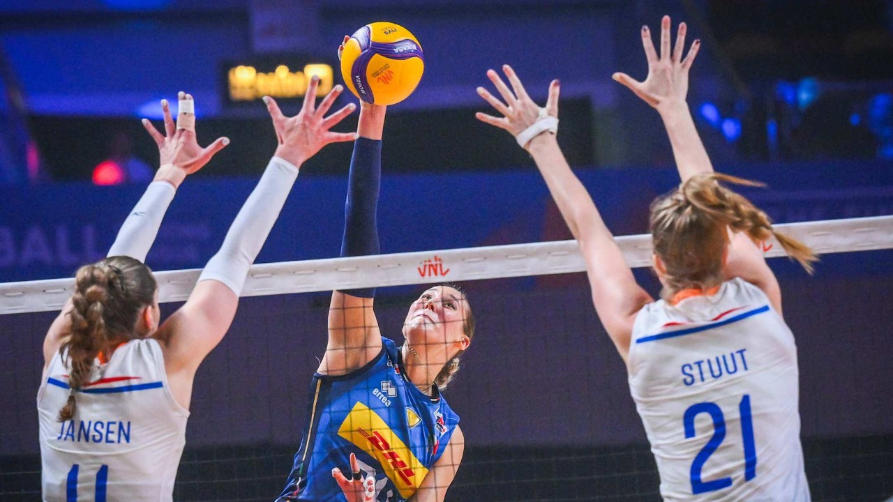 Italy and Brazil sweep into last 4 of Women’s Volleyball Nations League Finals