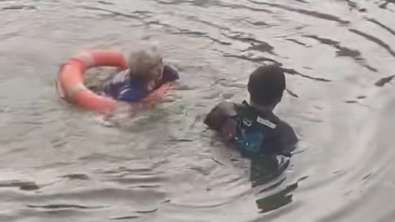 Chinese grandma, 71, saves drowning man from river before quietly slipping away